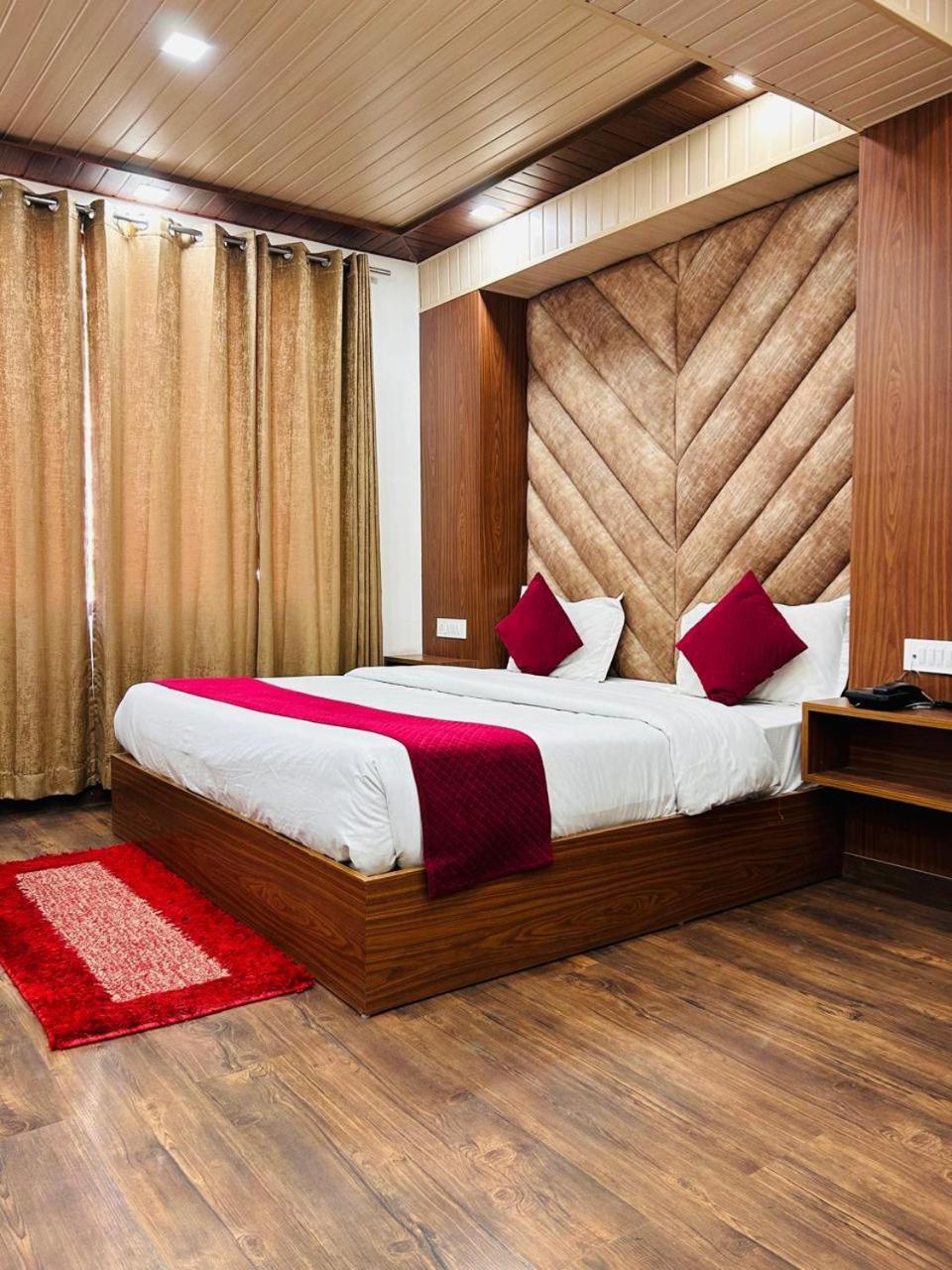 شيملا Yog Maya Regency B&B المظهر الخارجي الصورة